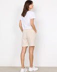 Bermuda Shorts in Leinenoptik in Creme
