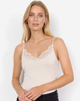 Top mit Spitze in Creme