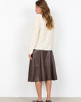 Longshirt mit zartem Wellenmuster in Creme