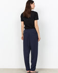 Edle Hose mit plissierter Vorderseite in Navy