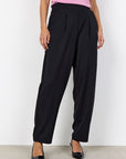 Edle Hose mit plissierter Vorderseite