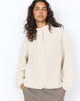 Teddy Jacke mit Knöpfen und Brusttasche in Creme