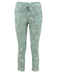 Joggpants mit Print in Grün