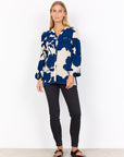 Bluse mit auffälligem Blumendruck in Blau
