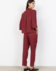 Bluse mit markanten Knopdetails in Blutrot