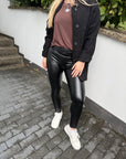 Vegane Lederleggings mit Taschen