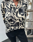 Bluse mit abstraktem Blumenprint