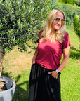 Basic Shirt mit V-Ausschnitt in Blutrot