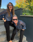 Bluse mit gerüschtem Kragen in Blau
