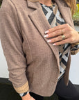 Soft-Blazer mit Fischgrätenmuster in Braun
