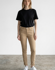 Stretch Jeans mit Flecht-Details in navy und beige