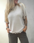 Leichter Pullover mit Spitzeneinsatz