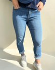 Jeans 10B mittelblaue Waschung