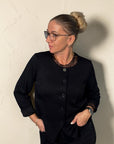 Plus Size Strickjacke mit Knopfleiste in Schwarz