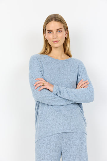 Weicher Pullover in Hellblau-meliert