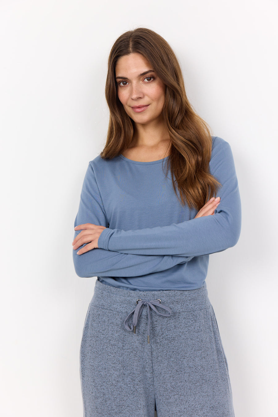 Basic Langarmshirt in Blau