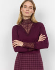 Langarmshirt mit Spitzenkragen