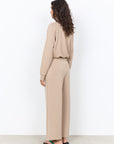 Banu Hose in hellem Camel