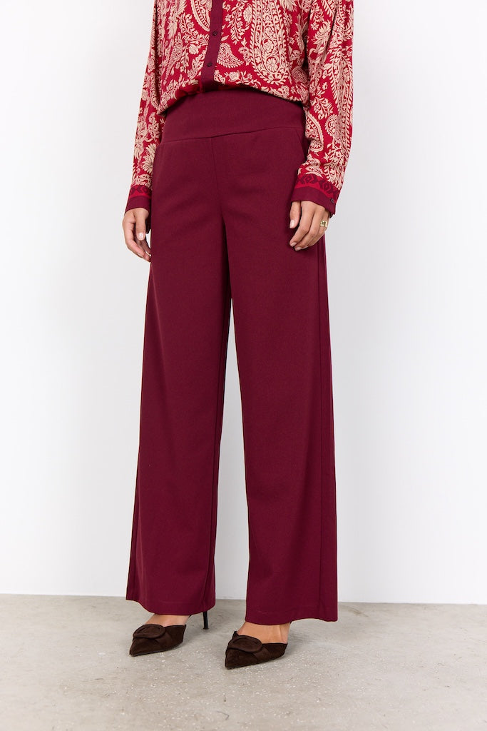 Schicke Hose mit weitem Bein in bordeaux