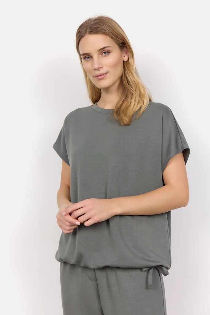 Banu Shirt mit Detail am Saum in Khaki