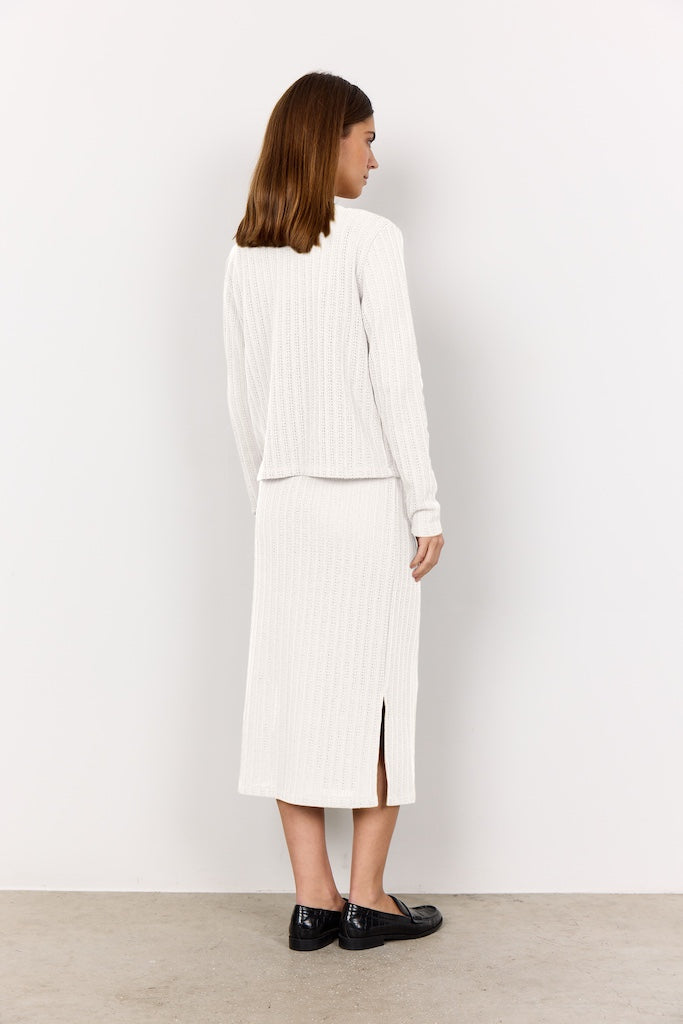 Strickjäckchen mit Schleifen in Creme