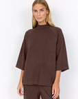 Banu Shirt mit 3/4 Ärmel und hohem Ausschnitt in braun