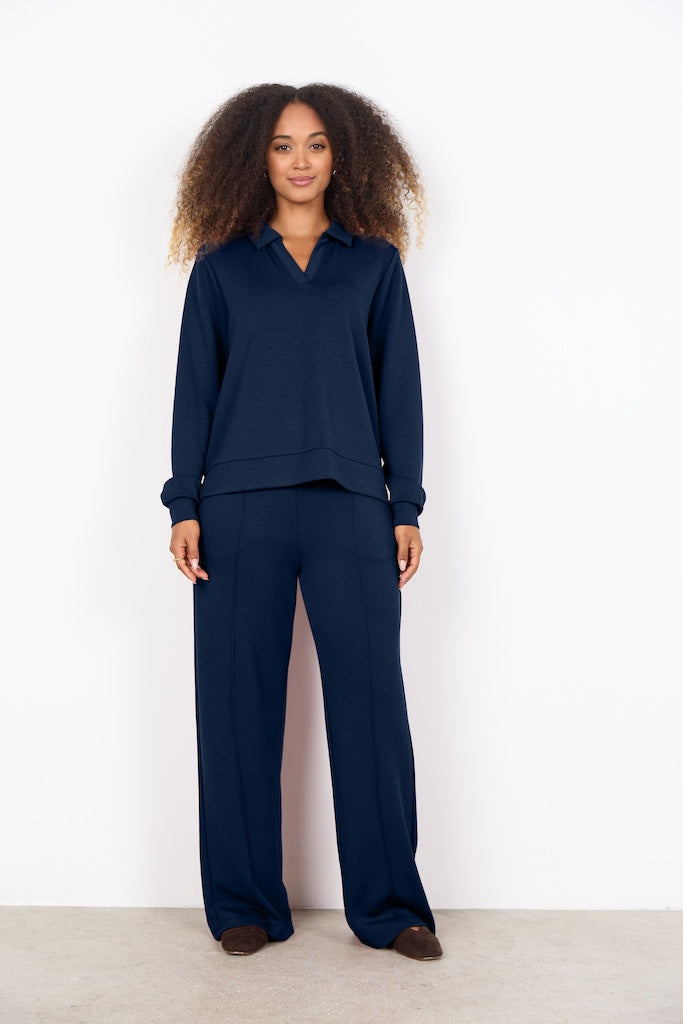 Banu Pullover mit Kragen in Navy