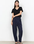 Edle Hose mit plissierter Vorderseite in Navy