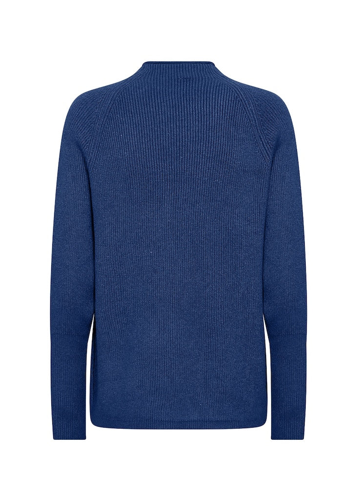 Pullover mit hohem Ausschnitt in tollem Blauton