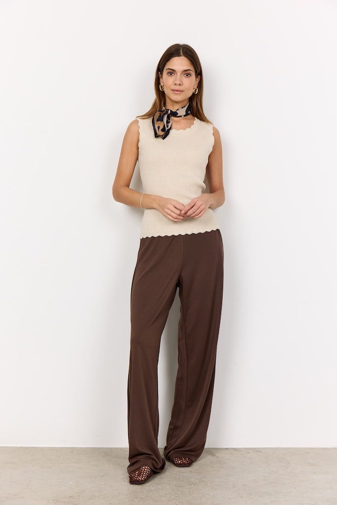 Ripp-Stricktop mit Wellenkanten in Beige