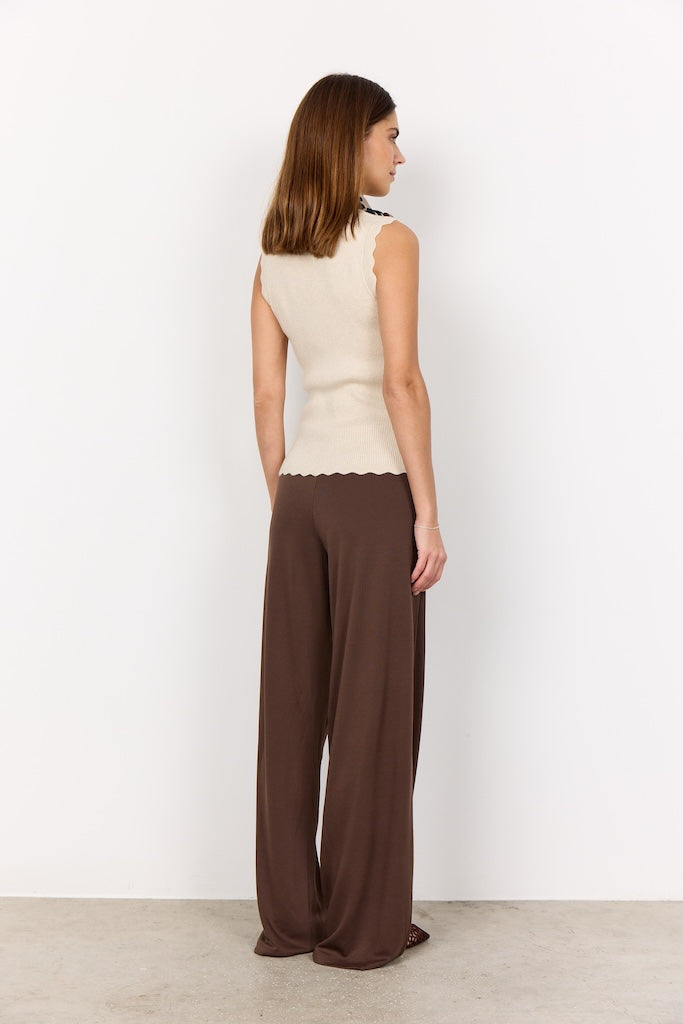 Ripp-Stricktop mit Wellenkanten in Beige