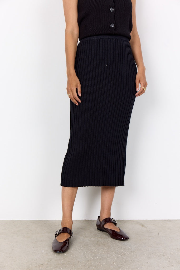 Strick-Rock in Schwarz