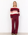 Kuschelpullover mit breiten Streifen