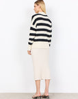 Gestreifter Kuschelpullover