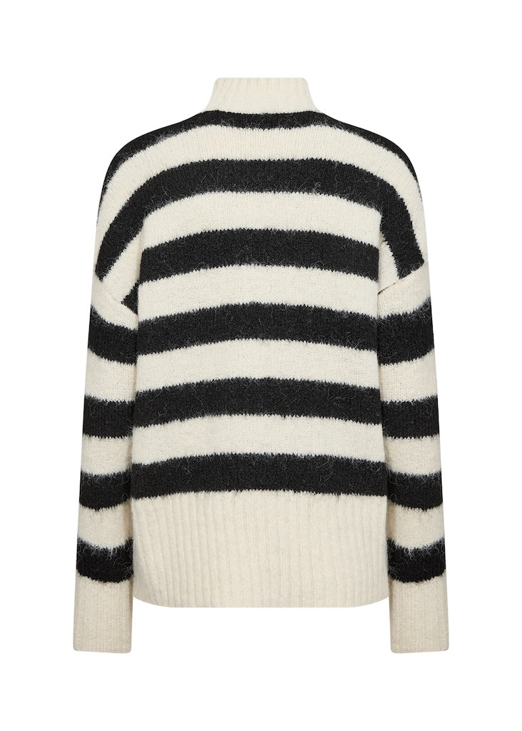 Gestreifter Kuschelpullover