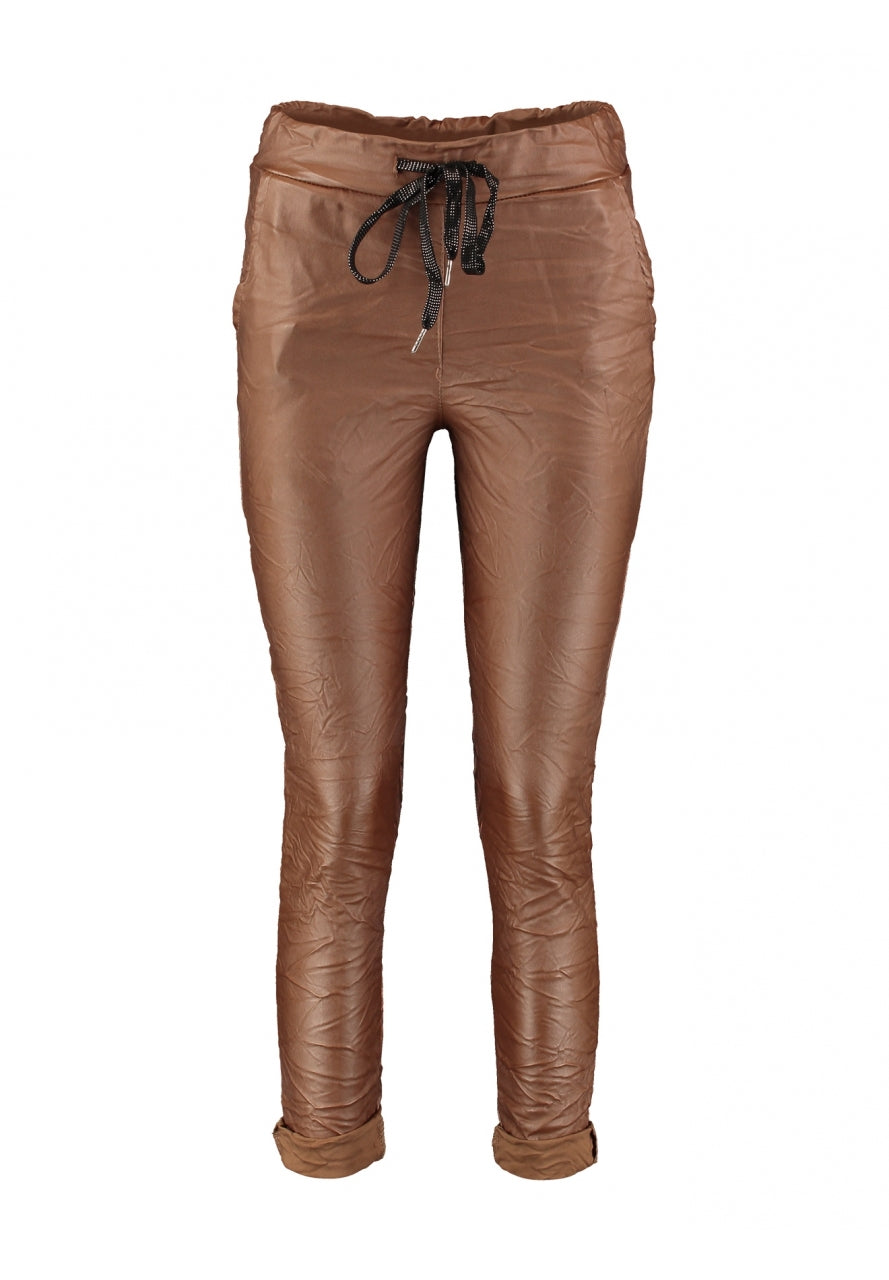 Vegane Lederhose in Camel