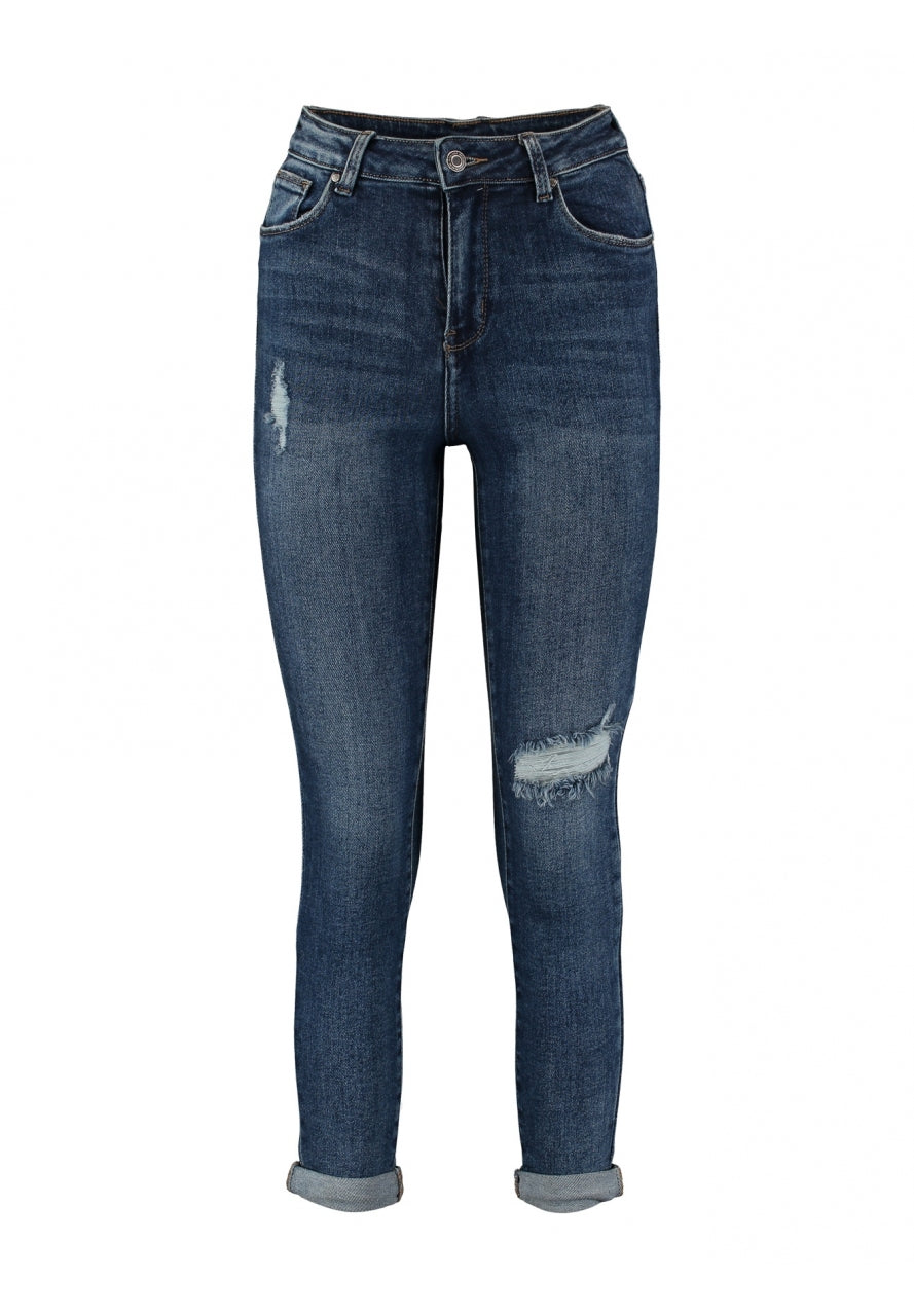 Blaue Jeans leicht destroyed