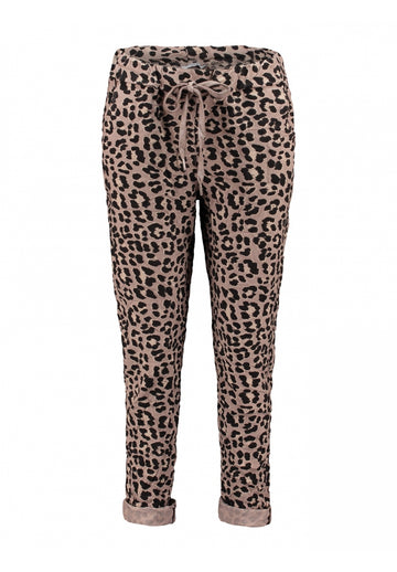 Joggpants mit Glitzerbändel in Leooptik