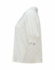 Shirt mit Lochmuster in Creme