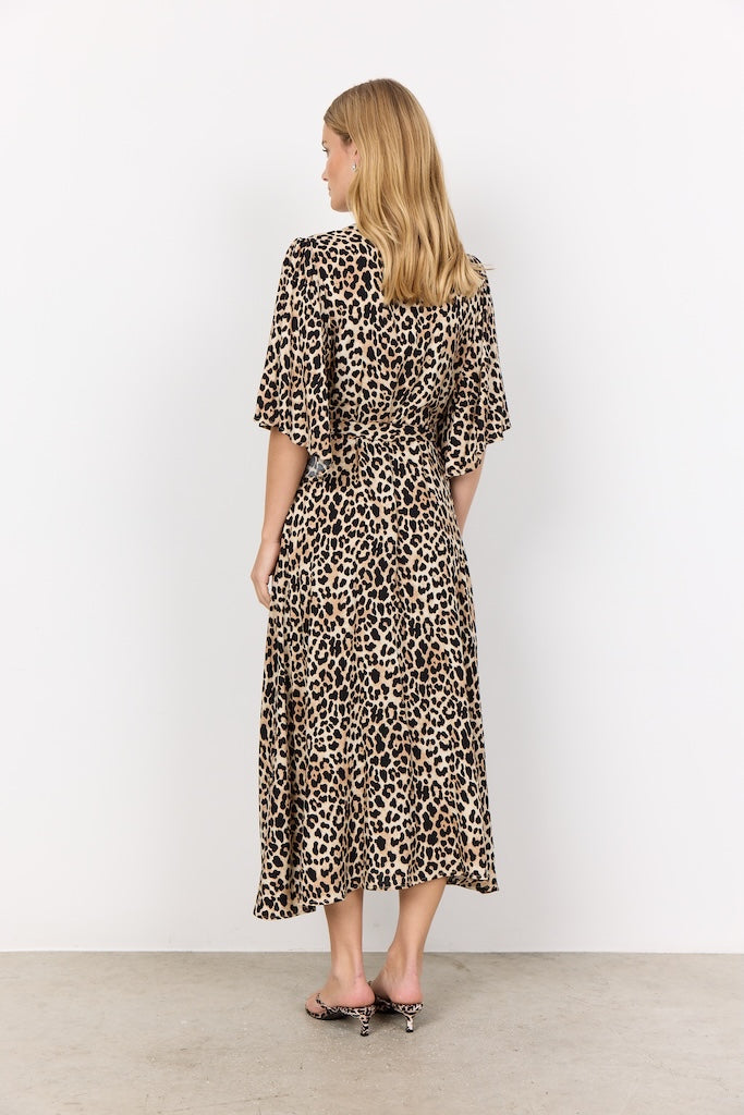 Langes Kleid mit Leoprint