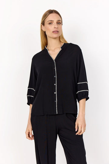 Bluse mit gestrickten Akzenten