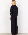 Bluse mit gestrickten Akzenten