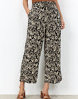 Hose 7/8 mit Blumenprint in Schwarz