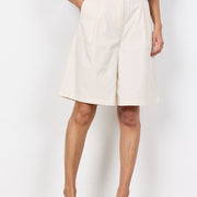 Weite Shorts in Beige