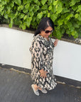 Viskose Kleid mit abstraktem Print