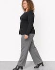 Plus Size Strickjacke mit Knopfleiste in Schwarz