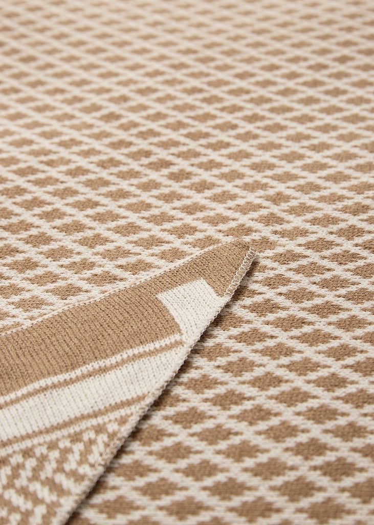 Schal in dreieckiger Form
