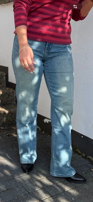 Y33 Mittelblaue Wide Leg Jeans High Waist