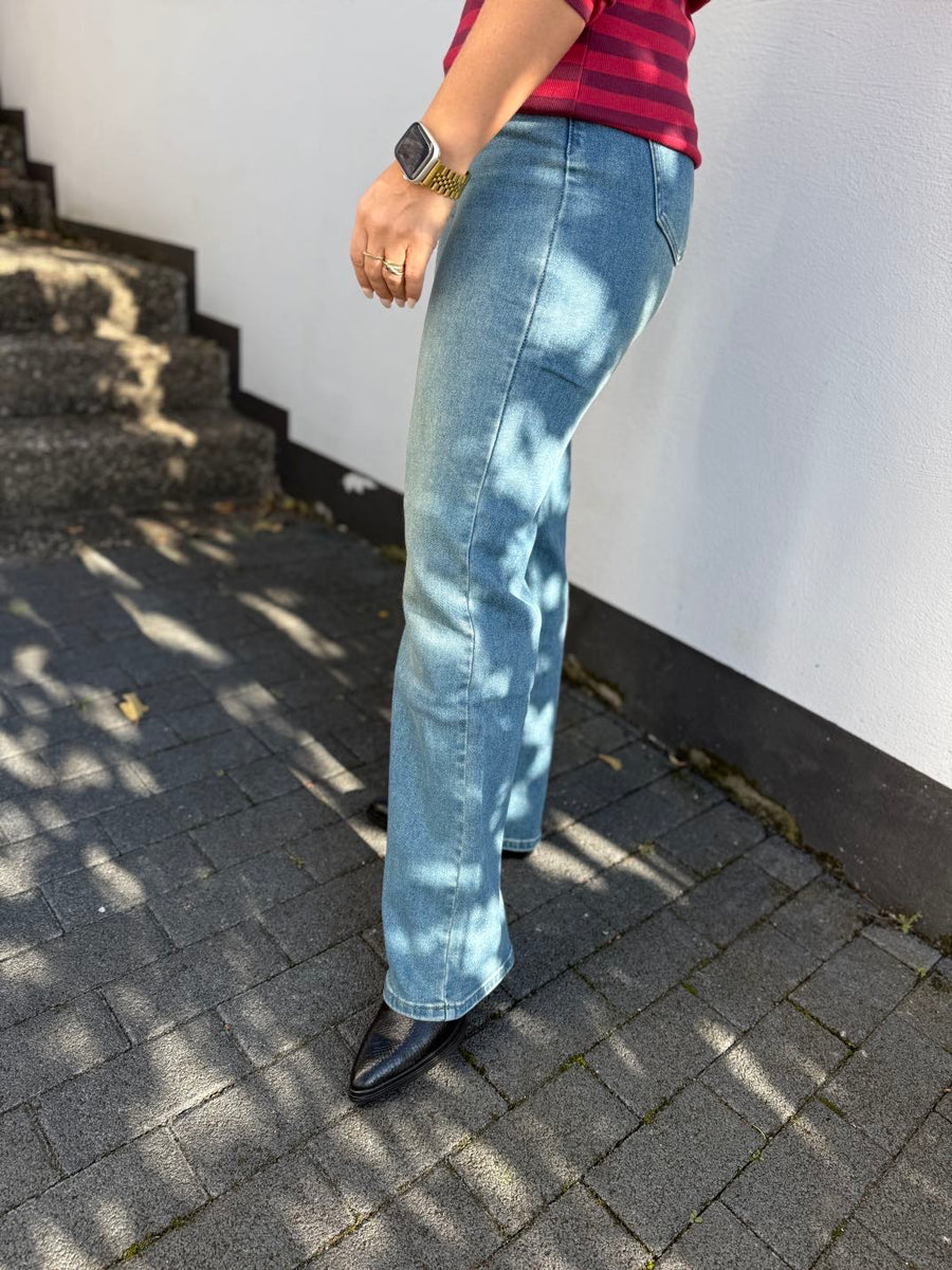Y33 Mittelblaue Wide Leg Jeans High Waist