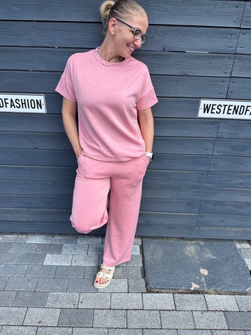 Banu Hose lang in rosa